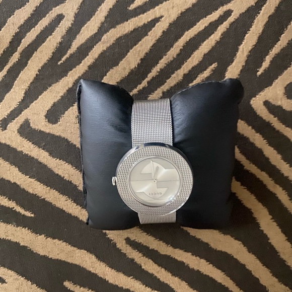 *EXCLUSIVE* Gucci watch (Only for the Best) - Picture 3 of 3